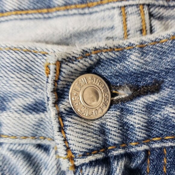 Levis Jeans Mens 32x30* Blue 550 Relaxed Straight American Light Wash Denim Jean - Picture 12 of 16